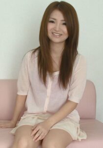 ハニカム笑顔がたまらない！エッチをしたい欲求を止められないS級素人娘とガチSEX！大量の顔面シャワー！[h_1724v124i00001]