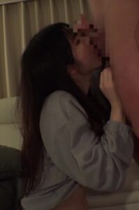 おとなしくヤラれてしまう…清純そうな女の子[h_1825tssr02628]