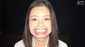 (雪奈真冬)「【歯・口腔フェチ】制服美女 雪奈真冬チャンの超貴重な綺麗な口内＆のどちんこ観察！」雪奈真冬[h_1416ad01875]